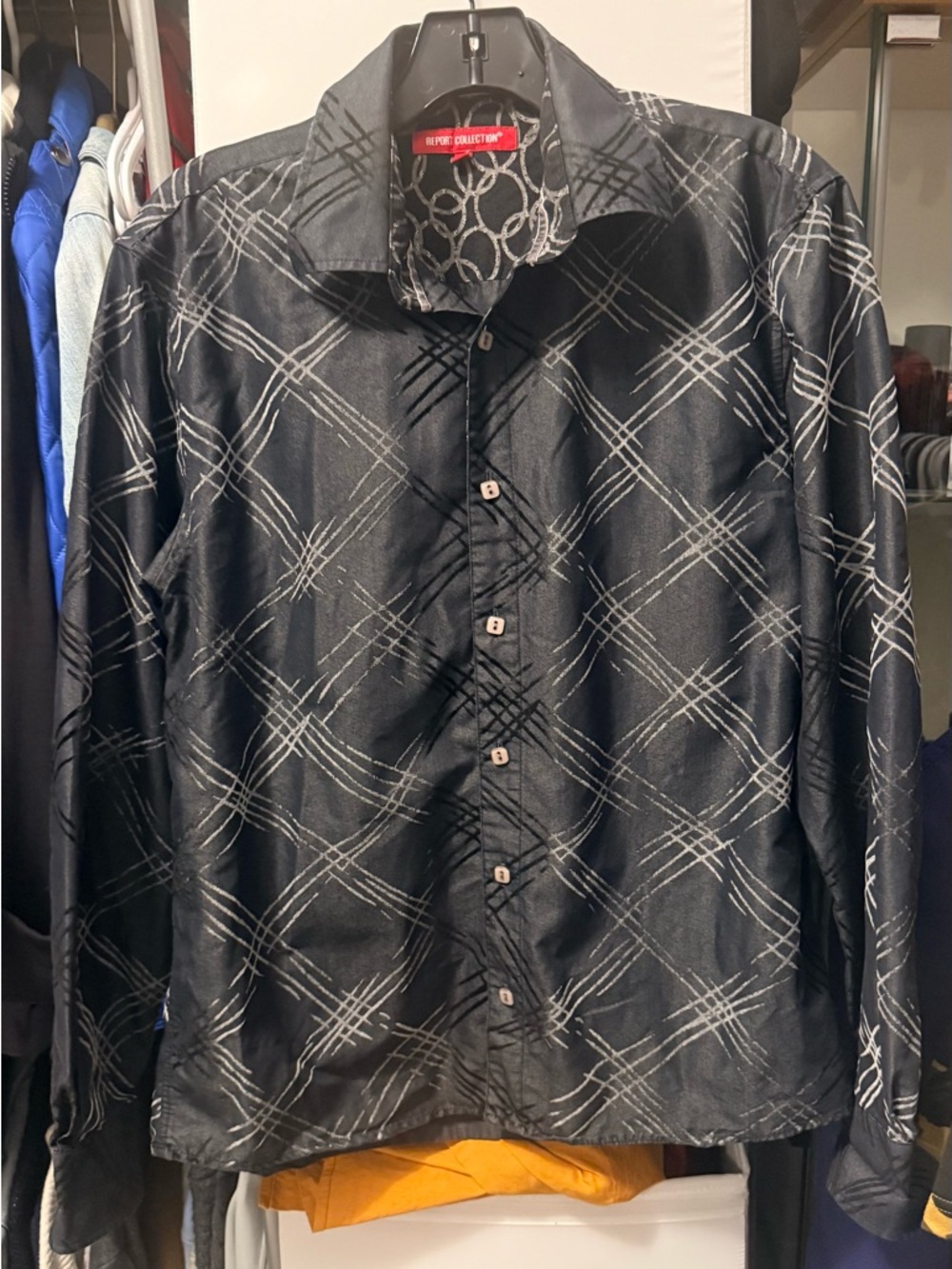 Men's Black Patterned Button-Up Shirt